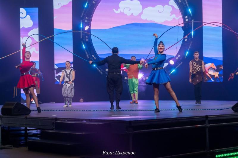  - Россия, Культура в 2023 году, Дети и Театр, Концерт, министр культуры РБ Соелма Дагаева, Минкультт Бурятии: "Спектакль «Легенды Байкала» Госцирка создан на бурятских легендах"